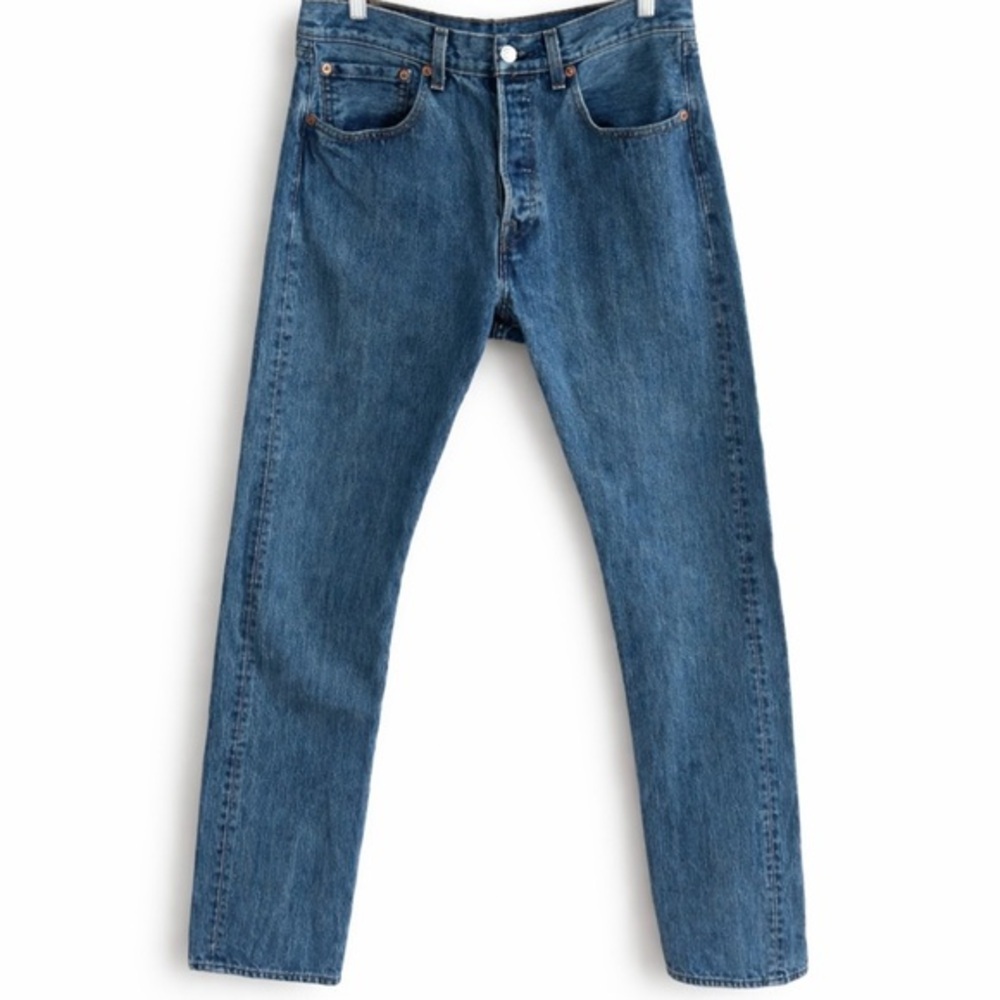 Levi’s 501 Original Fit Jeans W31 L34 Medium Wash Straight Leg Button Fly - Picture 1 of 7